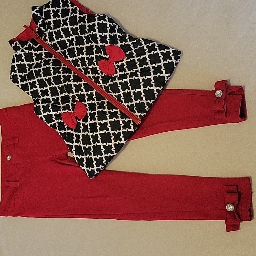 Red jeggings with puffy vest, girls 6